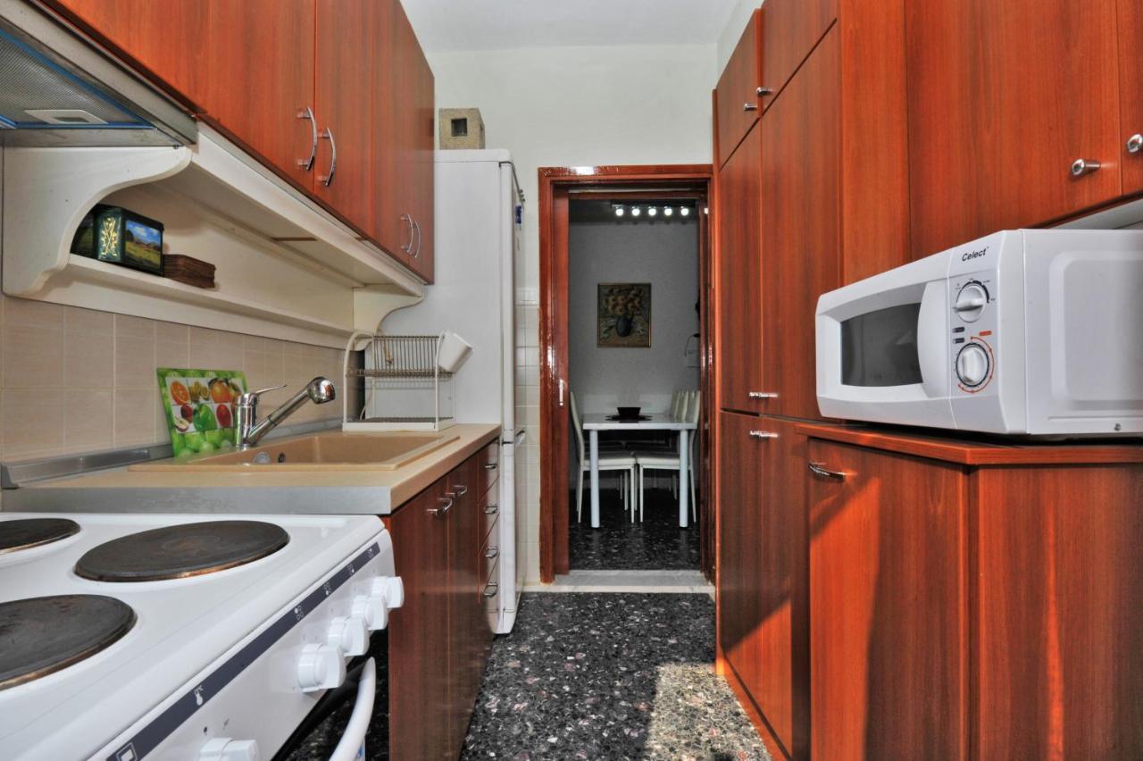 Themis 40 Steps From Beach Paralia Dionysiou Exterior photo